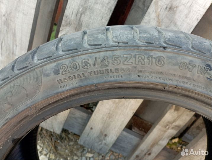 Kinforest KF550-PCR 205/45 R16 26C