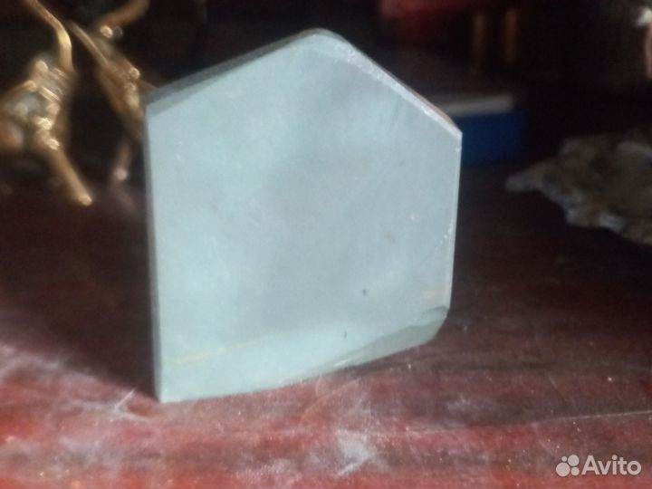 Барельеф настольный