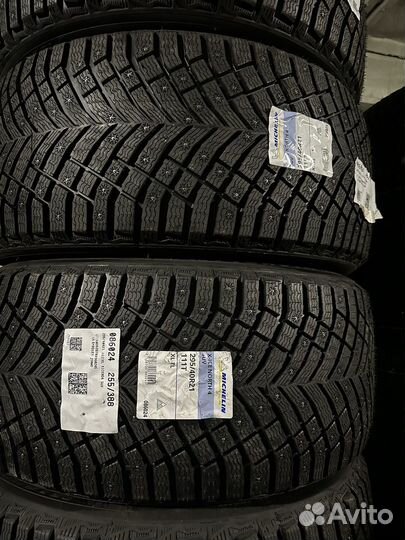 Michelin X-Ice North 4 SUV 295/40 R21 111T