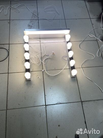 Подсветка для гримерного зеркала