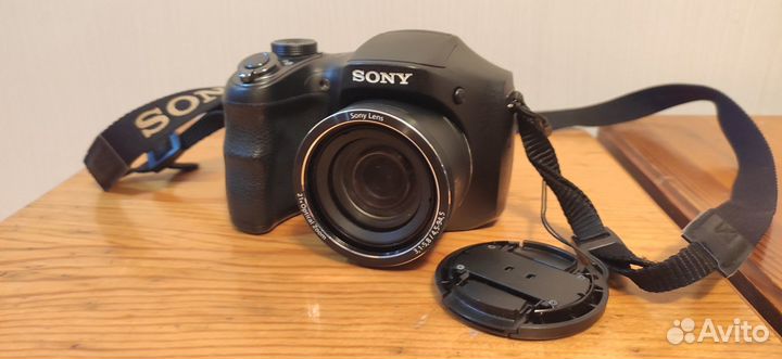 Фотоаппарат Sony DSC-H100