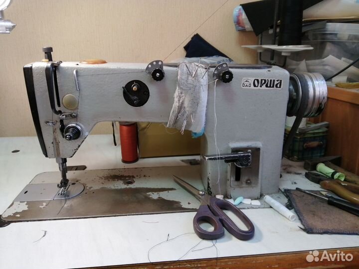 Продаётся промышленная швейная машинка 1022м кл
