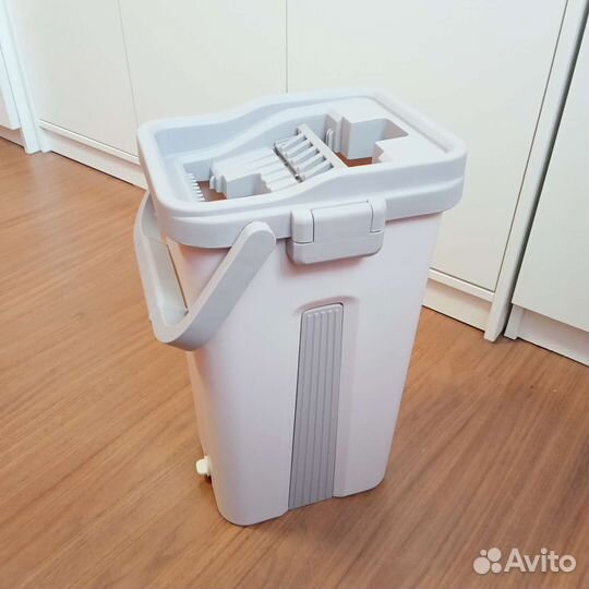 Швабра с ведром и отжимом 8 литров