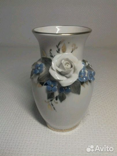 Вазы для цветов. Вазочки для варенья. Фарфор. Винт