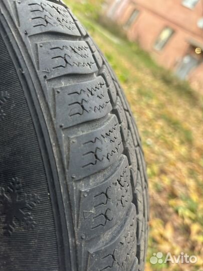 Jinyu Winter JW-51 185/60 R15 88C