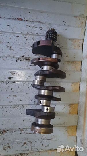 Коленвал Mercedes W210