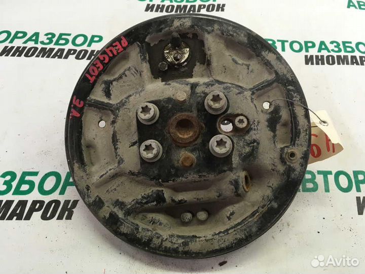 Цапфа левая для Peugeot 200 207 2006-2013г