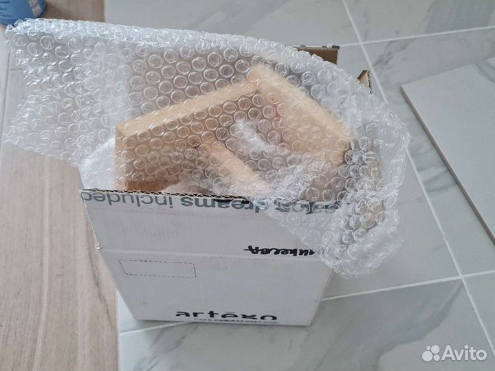 Деревянный держатель для туалетной бумаги