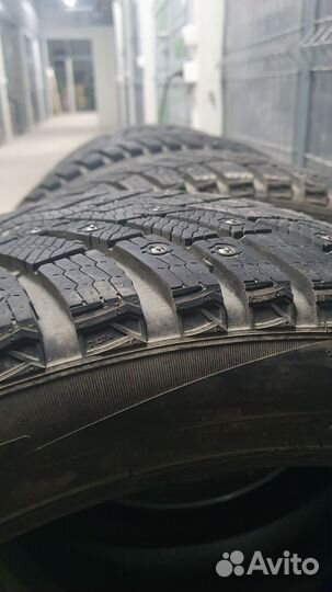 Pirelli Scorpion Ice Zero 2 245/45 R20