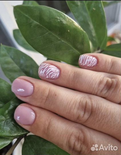 Наращивание ногтей