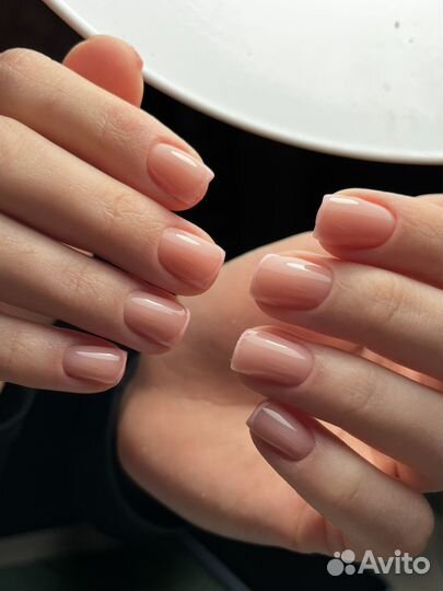 Услуги мастера маникюра