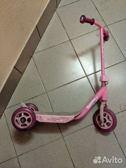 Самокат трёхколёсный