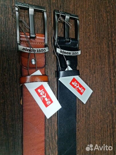 Мужской кожаный ремень levis