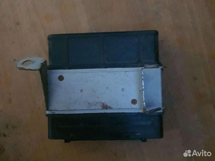 Блок управления кпп Mitsubishi Outlander 8631A084