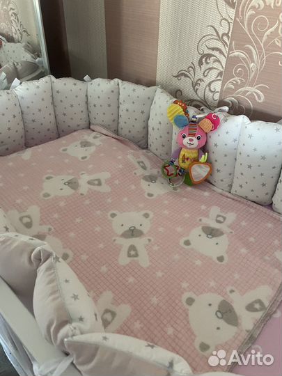 Бортики на детскую кроватку