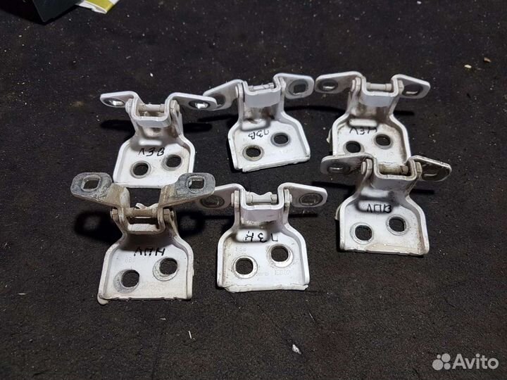 Петля Renault Logan 2