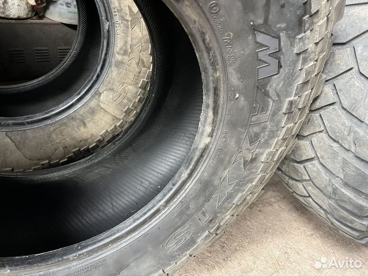 Maxxis M8060 Trepador Radial 12.5/35 R16