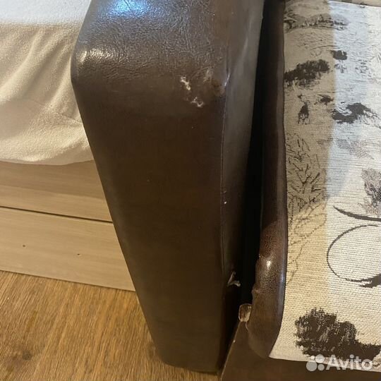 Диванчик
