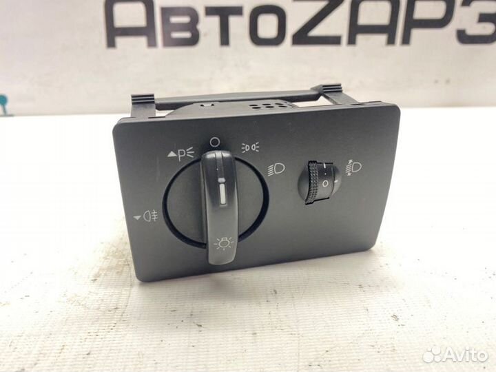 Переключатель света Ford Focus 2 shda 2011