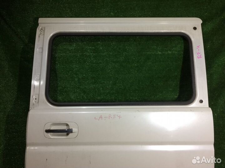 Дверь задняя левая Honda Stepwgn RF3 RF8 Перламутр