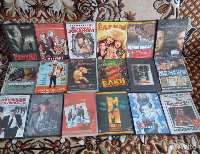 Видео диски, видео кассеты