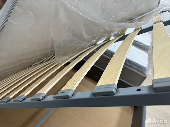 Кровать двухспальная. В наличии. Доставка