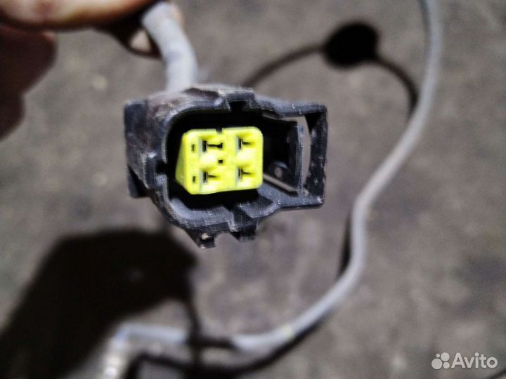 Нижний кислодорный датчик Митсубиси Аутлендер 3