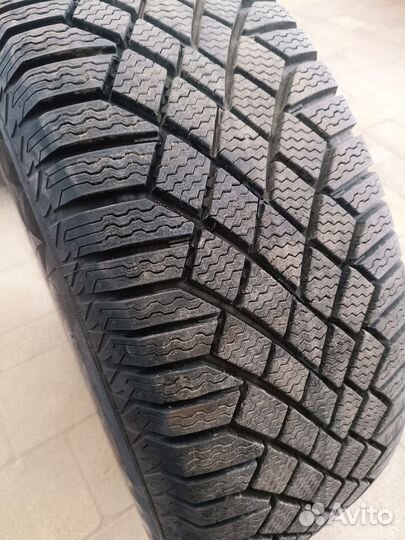 Continental ContiVikingContact 7 205/65 R19 99T