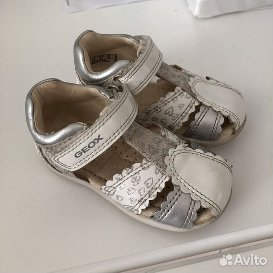 Босоножки для девочки geox