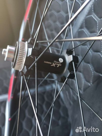 Колеса 26 Shimano Deore XT WH-M775 Disc беcкамерки