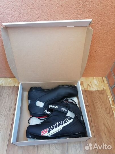 Лыжные ботинки NNN размер 43