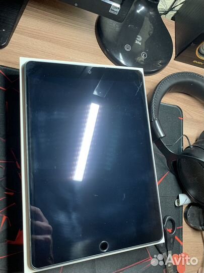 iPad 9 поколения