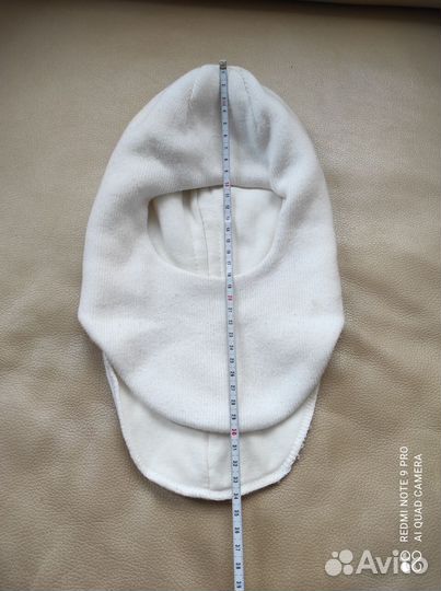 Шапка шлем белая