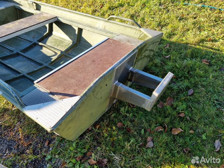 Моторная лодка Тунгус