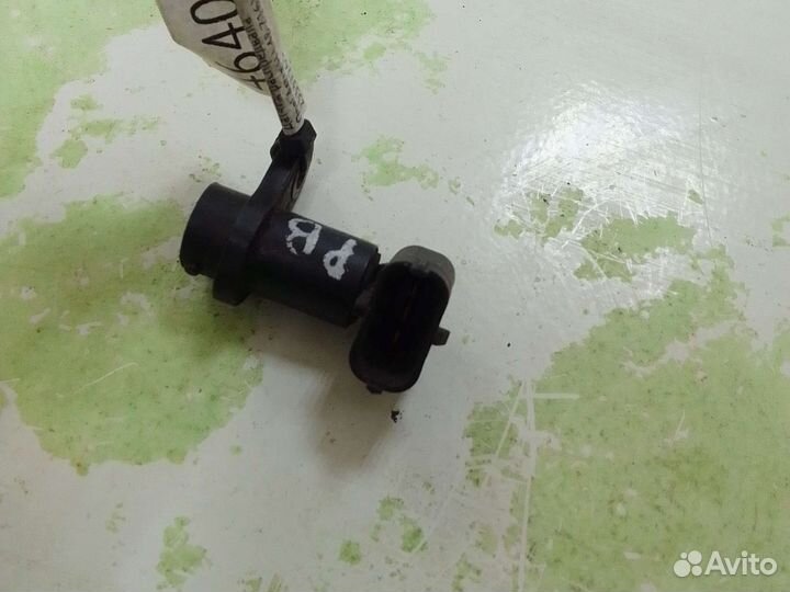 Датчик распредвала Opel Astra