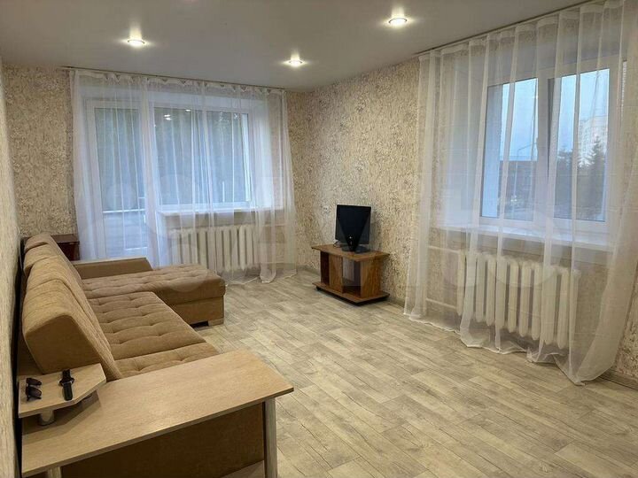2-к. квартира, 43 м², 3/5 эт.