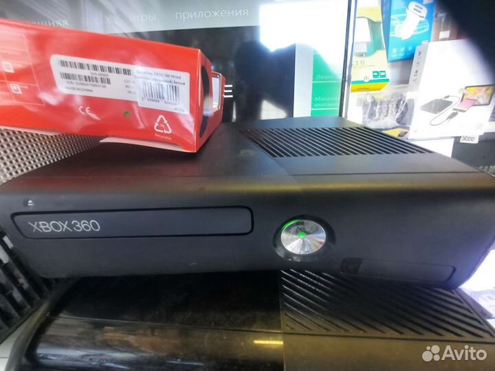 Xbox 360 прошитый freeboot 200игр