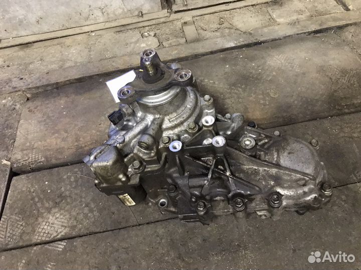 Раздаточная коробка Kia Stinger 473004J000