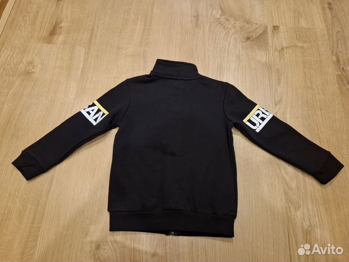 Толстовка futurino новая 110