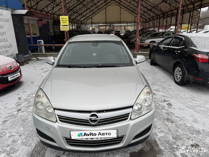 Opel Astra 1.6 МТ, 2010, 241 000 км