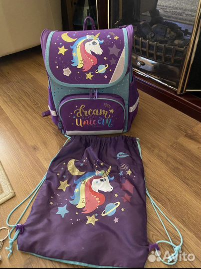 Школьный рюкзак