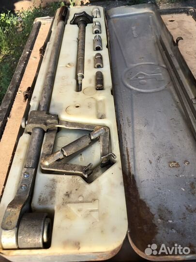 Инструмент для авто