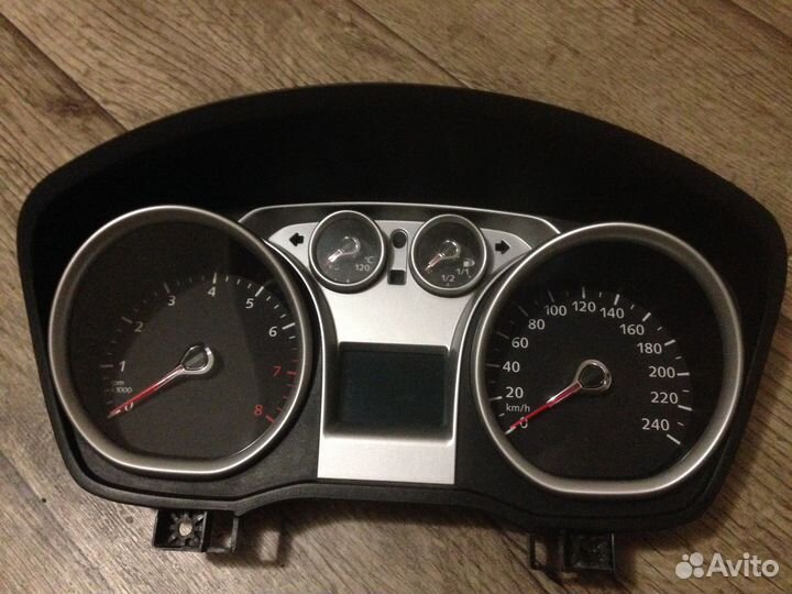 Приборная панель Ford Focus 2 рестайлинг