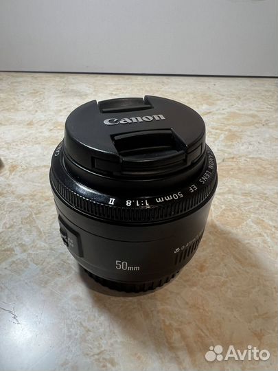 Объектив Canon 50мм