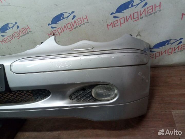 Бампер передний Mercedes-Benz C-Class W203 2002