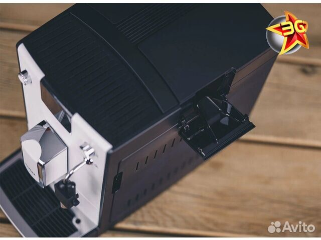 Кофемашина Nivona CafeRomatica 560 White Black