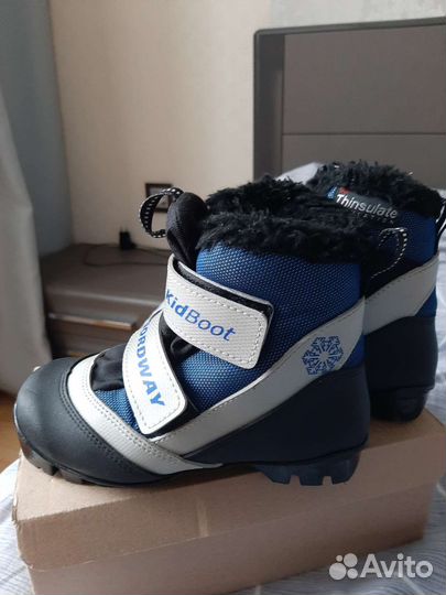 Лыжные ботинки