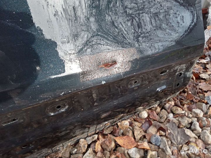 Задняя правая дверь Фольксваген Тоуарег 2 Touareg