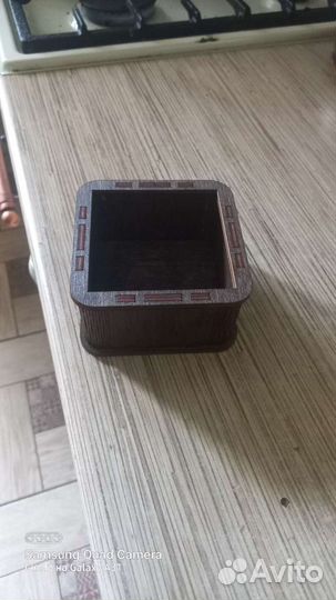 Деревянная шкатулка для украшений