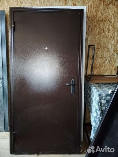 Дверь входная